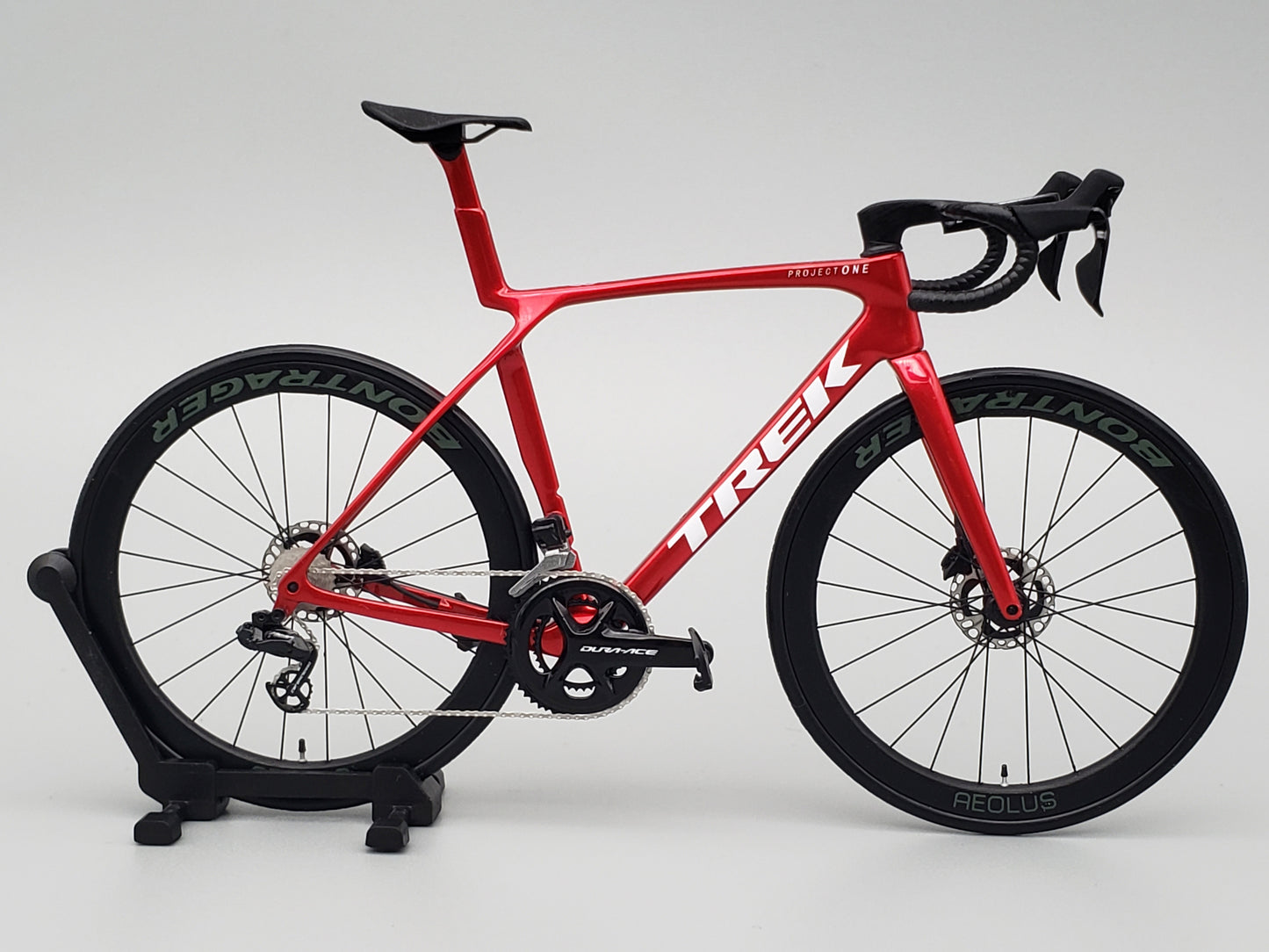 Hobbitbike 1/12 Road Bike Model Kit - HB01-0024 - TREK Madone Gen8