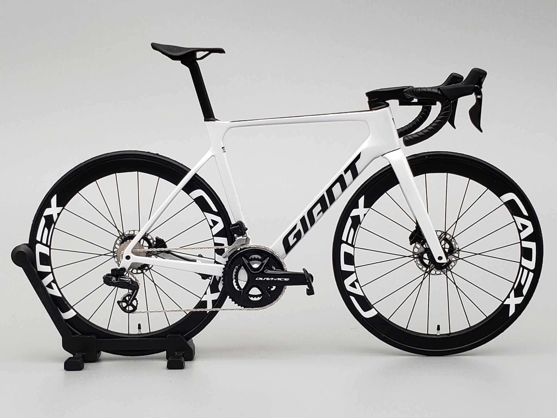 giant propel bicycle Hobbitbike 1/12 Road Bike Model Kit - HB01-0025